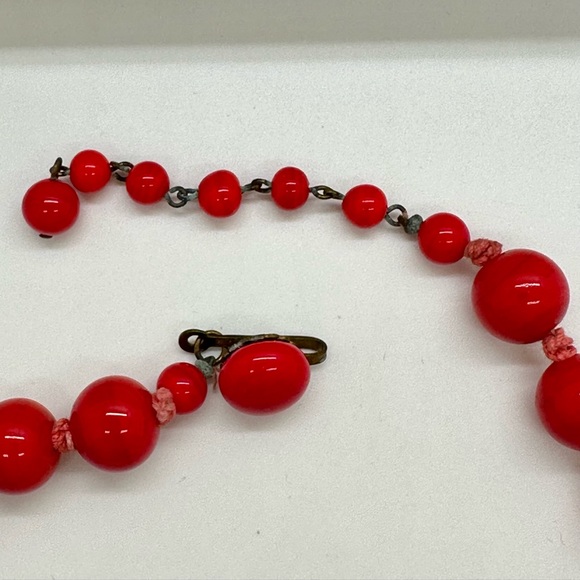 Retro Red Vintage Jewelry lot - Picture 11 of 17